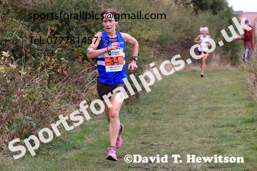 SSenior Womens Relay, 2025 Farringdon Cross Country Relays, Sunderland. Photo: David T. Hewitson/Sports for All Pics